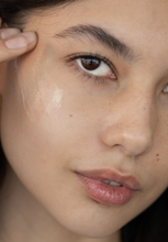 Load image into Gallery viewer, Glow C+ Brightening Serum
